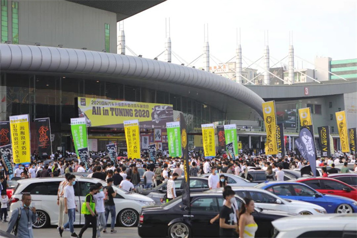 2023中国国际汽车改装展览会  第4张